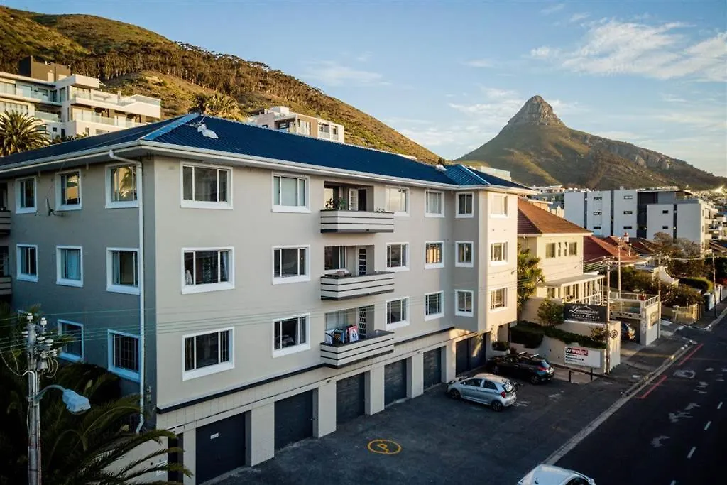 6 Embassy Court Daire Cape Town 0*,  Güney Afrika